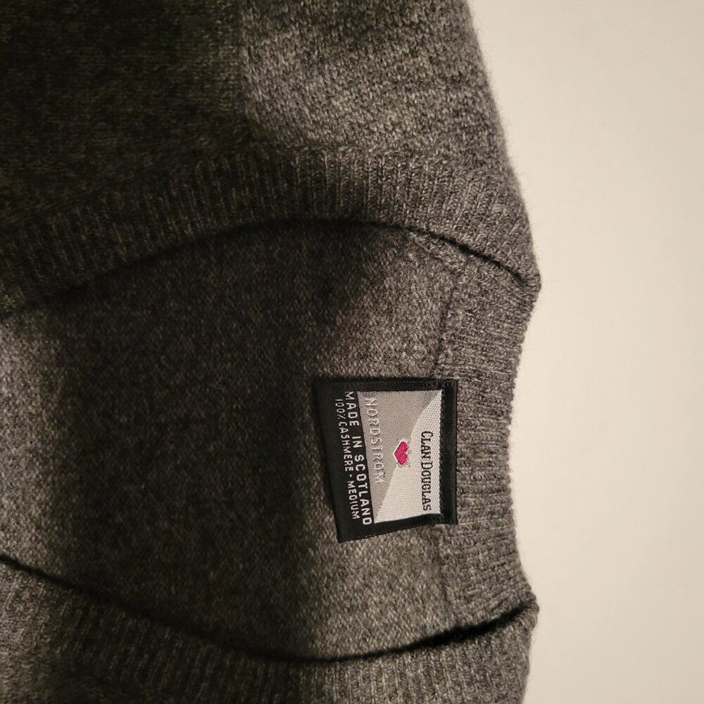 Clan Douglas 100% Scotland Cashmere Sweater | S | Gray | NWOT | Heavyweight - Picture 3 of 3